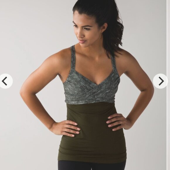 G85. Lululemon Wrap It Up Tank in Jazzy White Gator Green/Gator Green - Size 10 - Picture 7 of 8